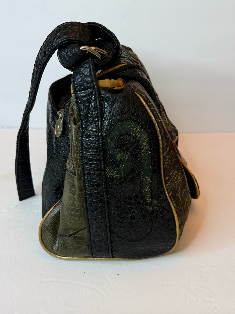 Vintage Artisan Abstract Patchwork Shoulder Bag in Green and Gold - Picture 8 of 9